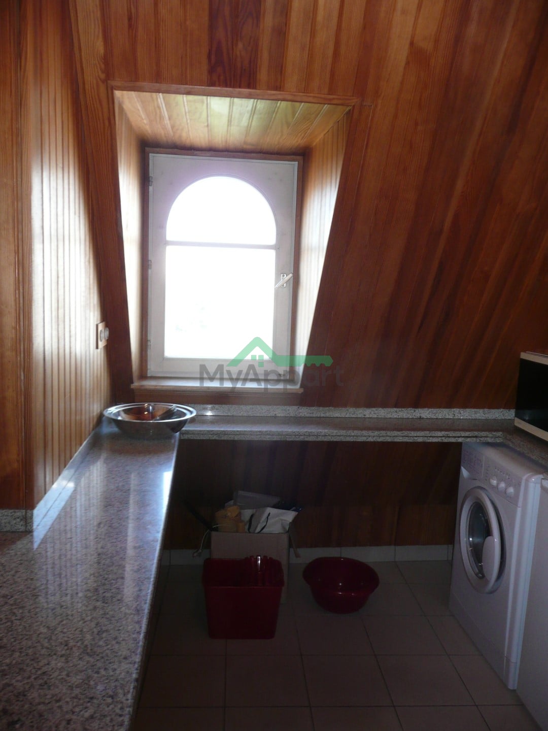 Appartement meublé étage élevé cuisine équipée — photo 7