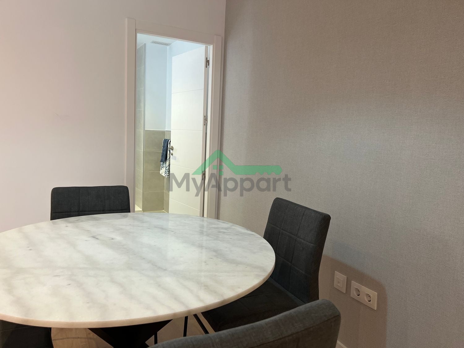 Apartamento céntrico luminoso balcones — foto 11