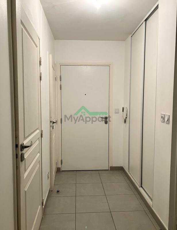 Appartement meublé 2 pièces balcon garage — photo 7