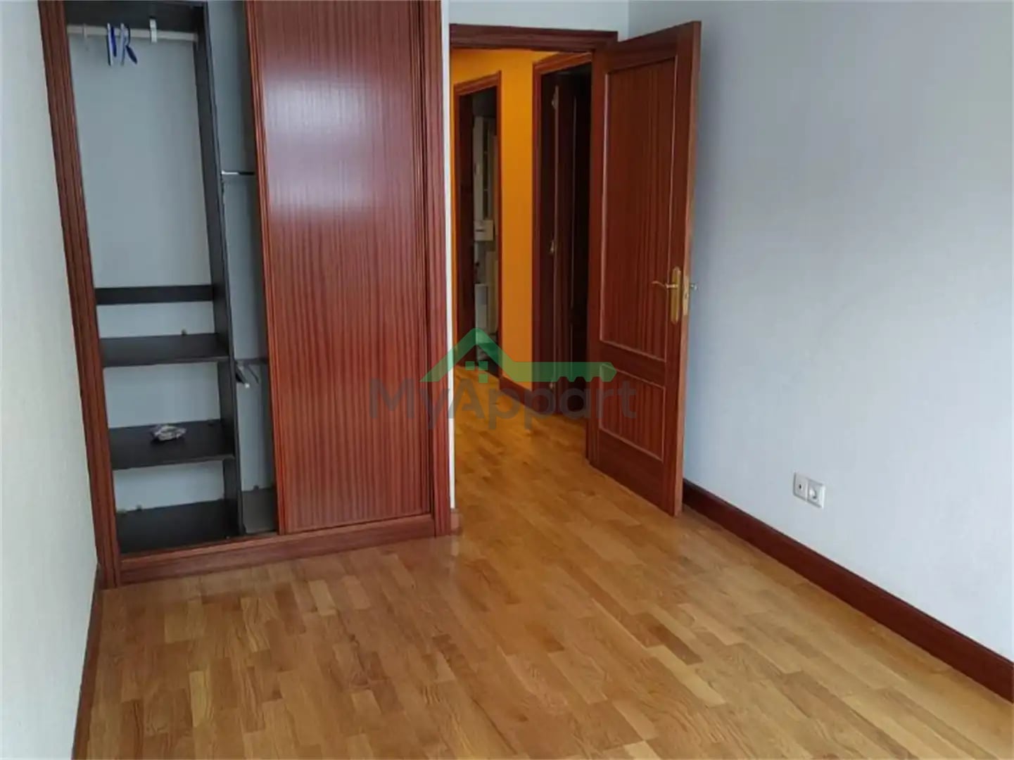 Piso 2 habitaciones balcón — foto 6
