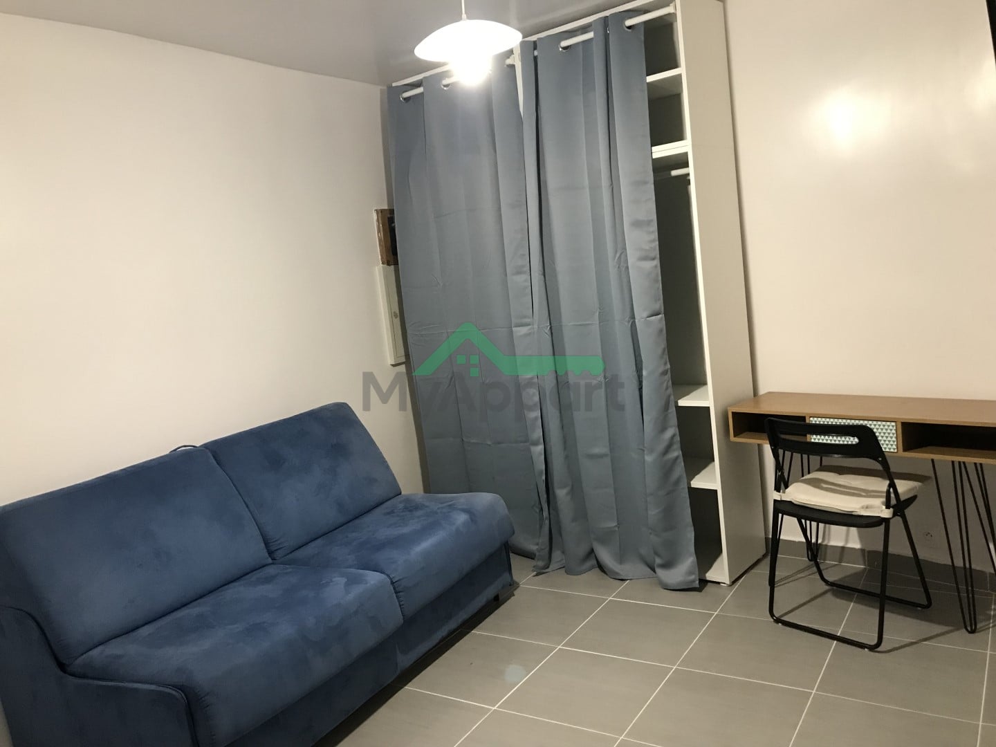 Studio meublé lumineux rénové — photo 3