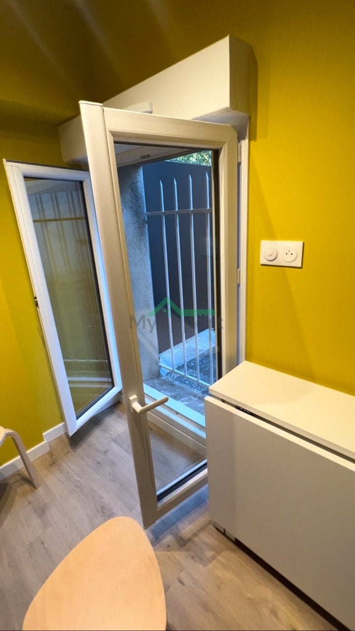 Studio meublé rénové cuisine équipée — photo 6