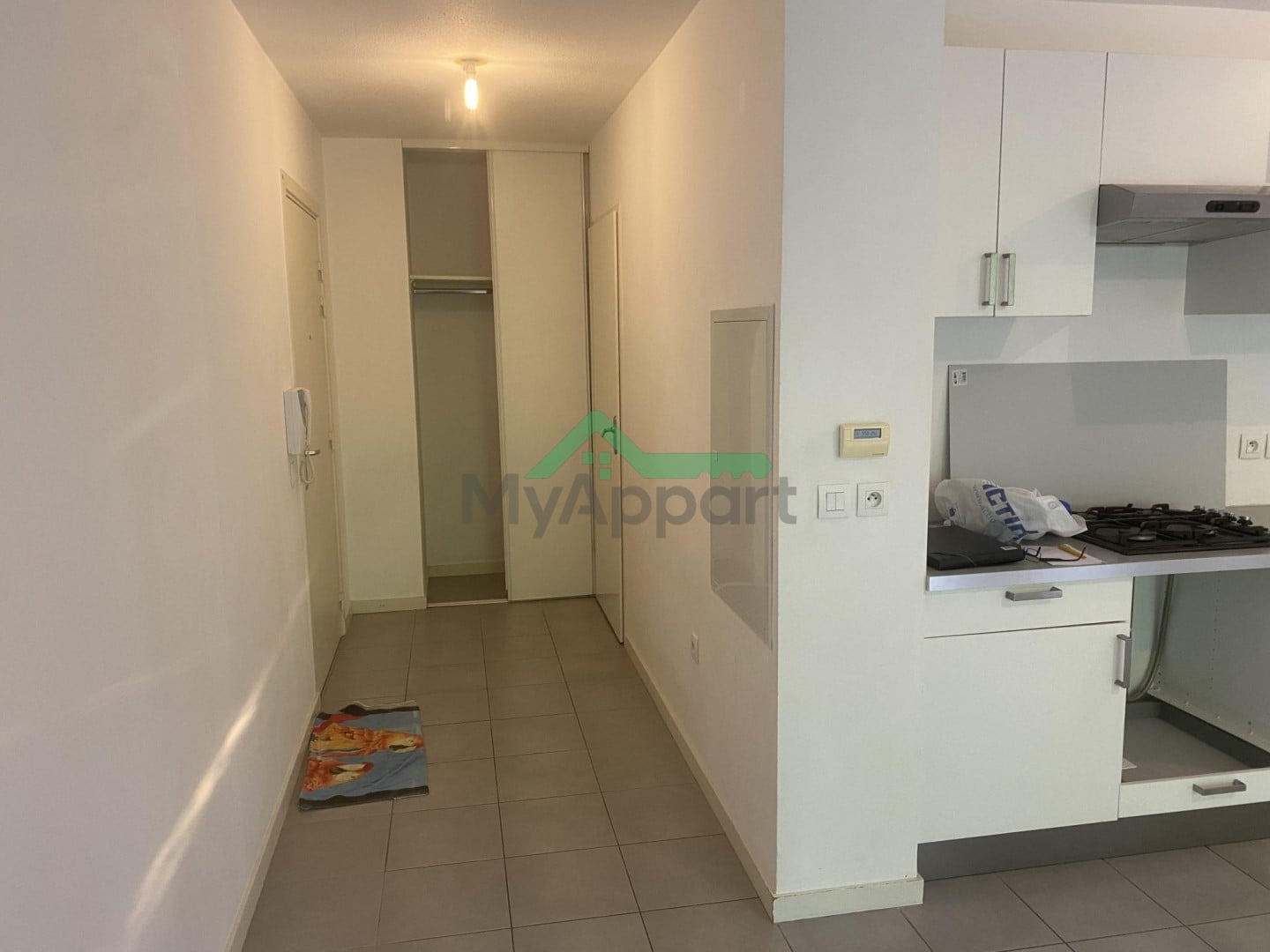 Appartement T3 avec balcon avec parking — photo 6