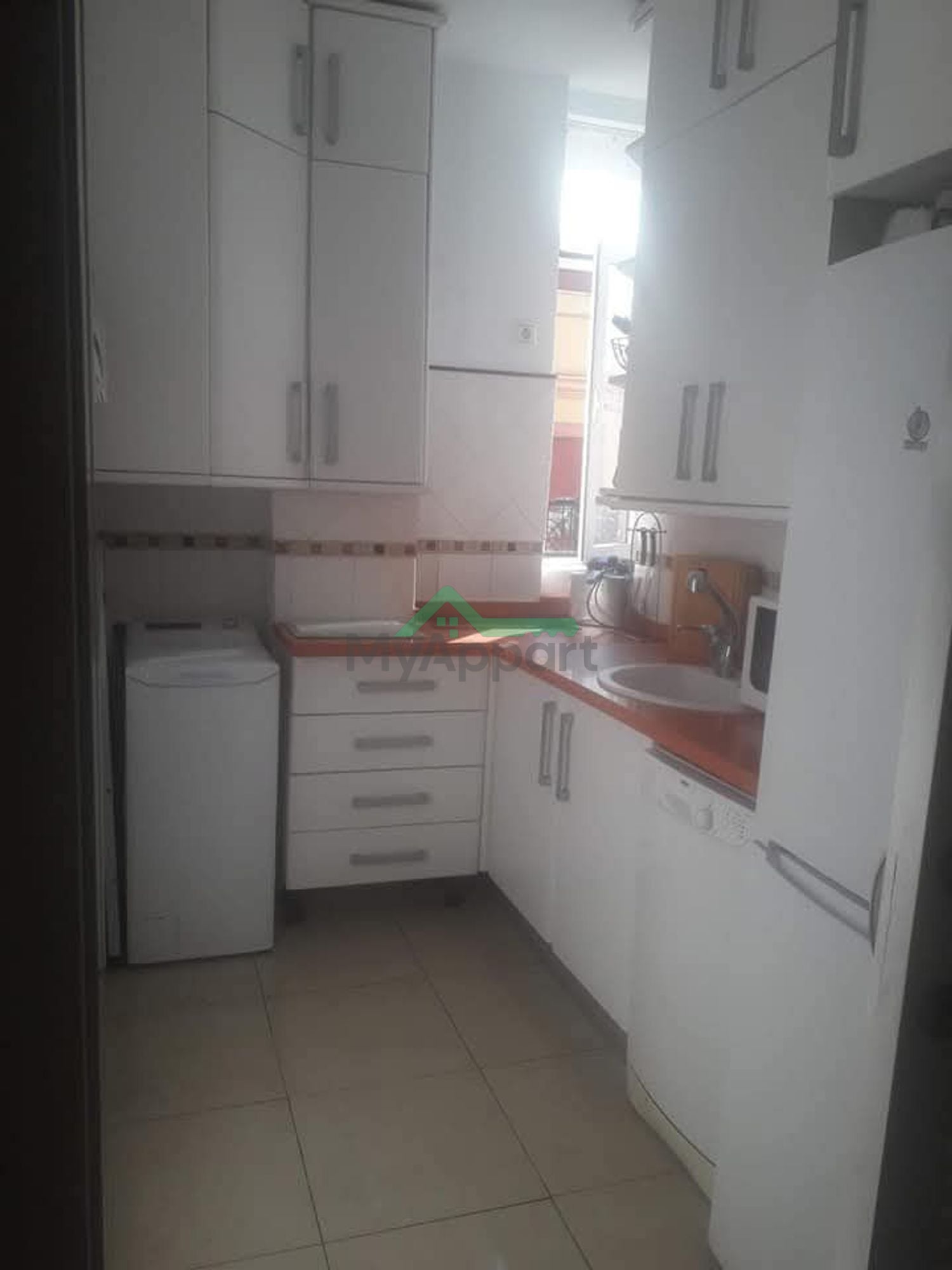 Piso luminoso 2 dormitorios semiamueblado cocina equipada — foto 1