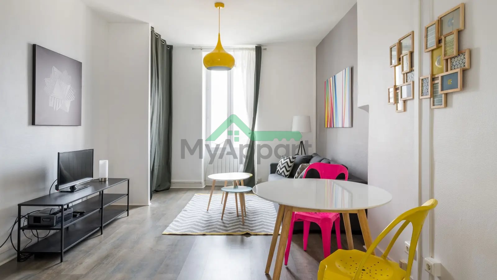 Studio meublé cuisine équipée — photo 2