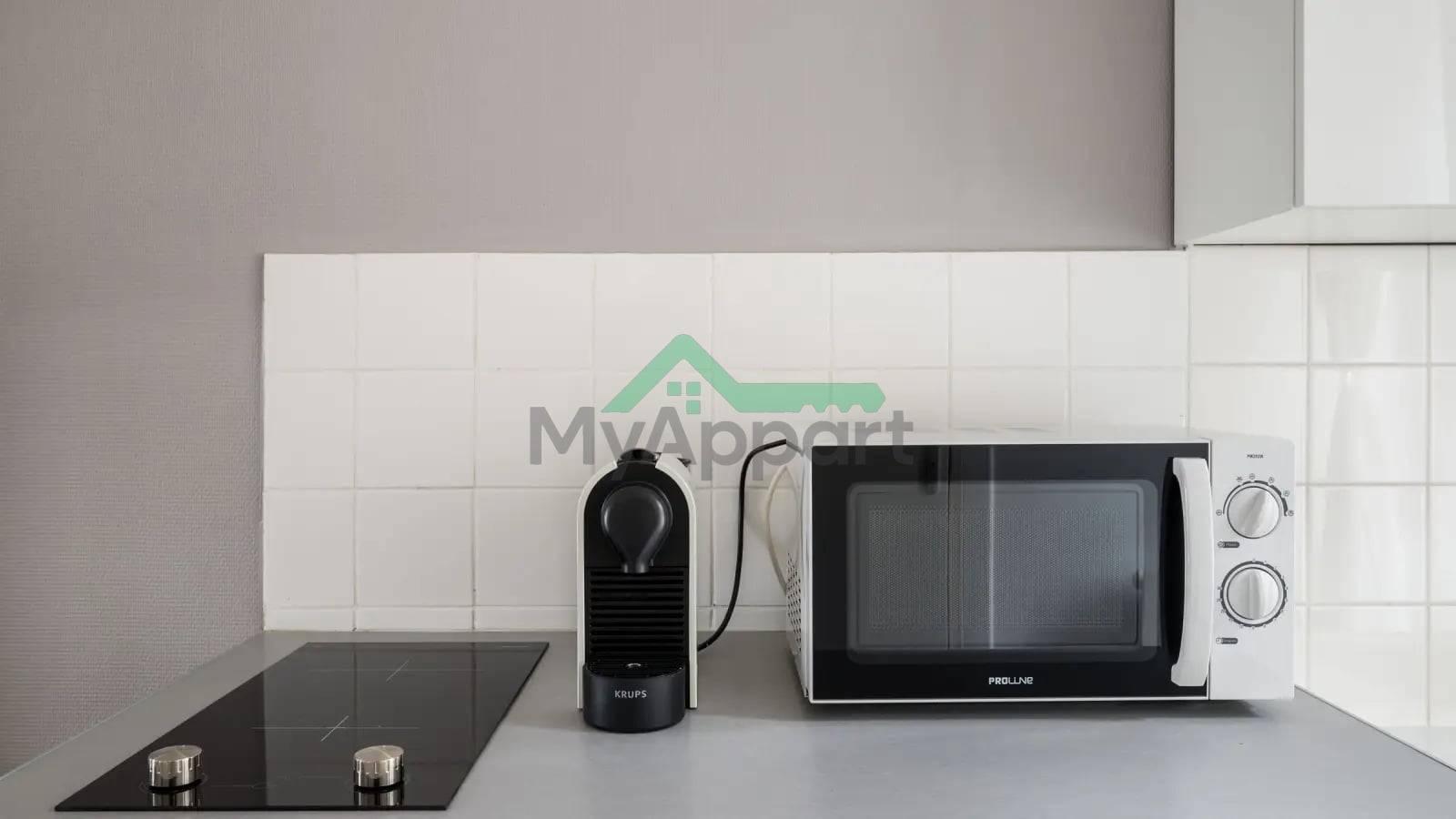 Studio meublé cuisine équipée — photo 8