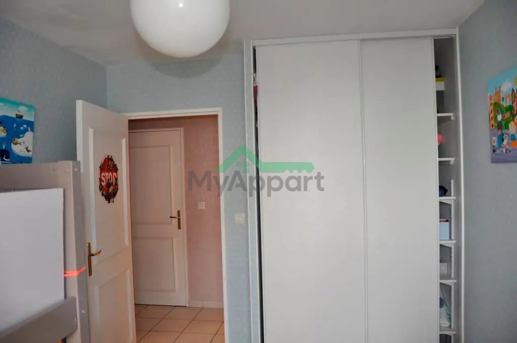 Appartement meublé lumineux terrasse box — photo 9