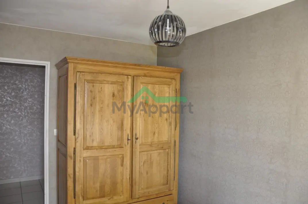Appartement meublé lumineux terrasse box — photo 10