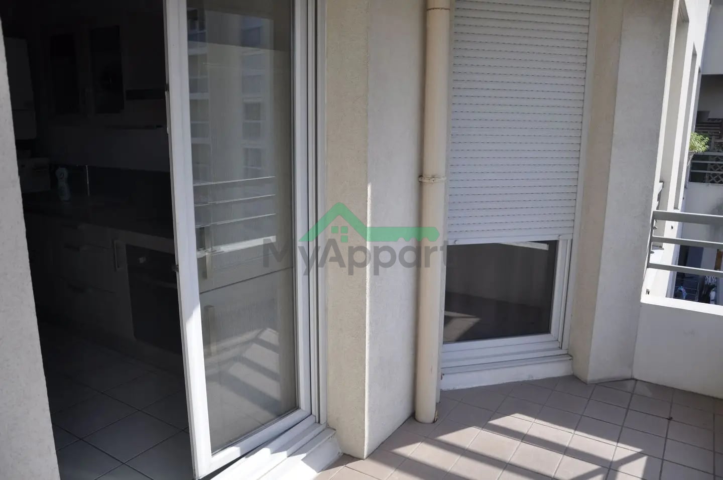 Appartement meublé lumineux terrasse box — photo 8