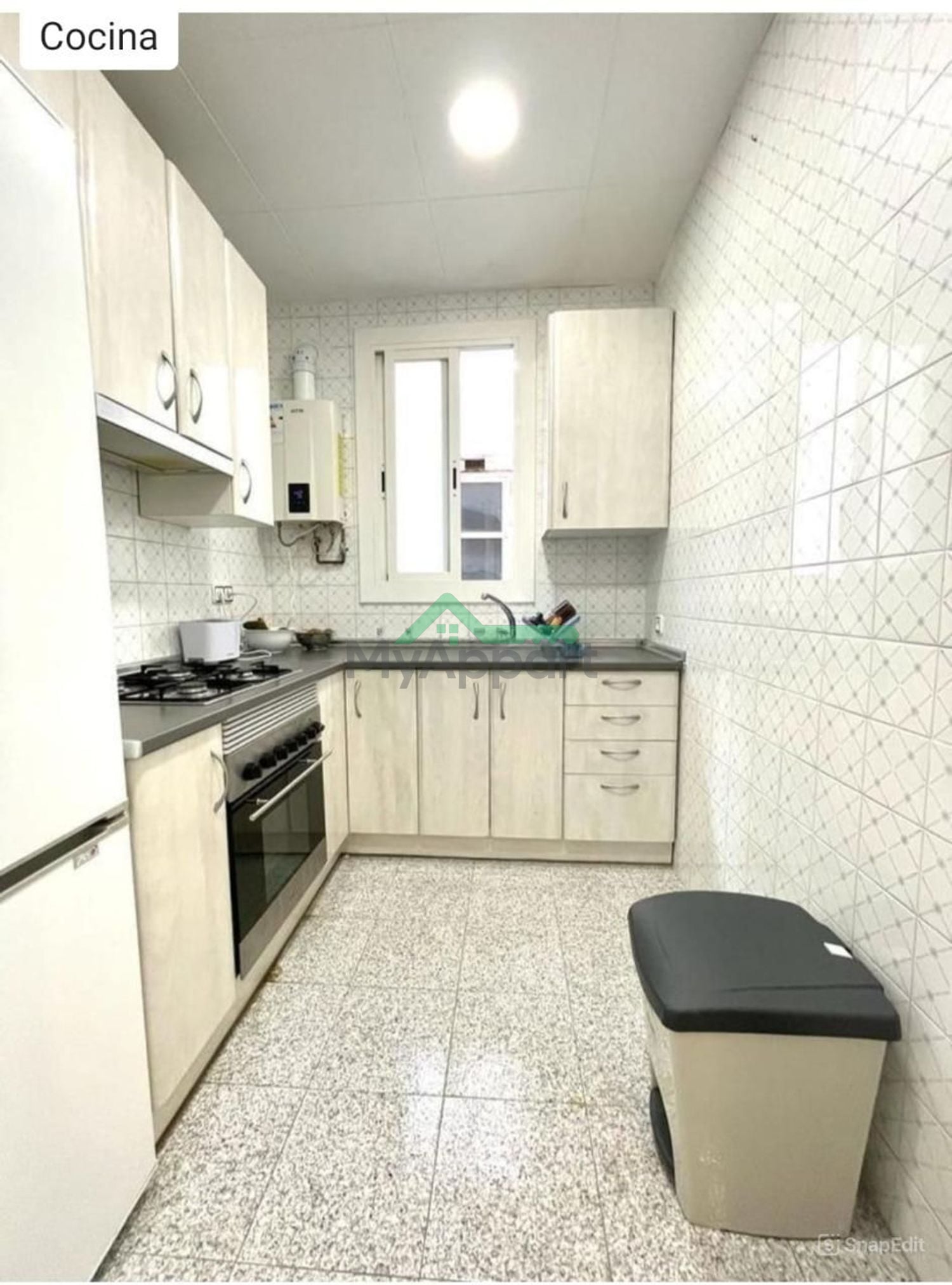 Piso reformado amueblado 3 hab — foto 11