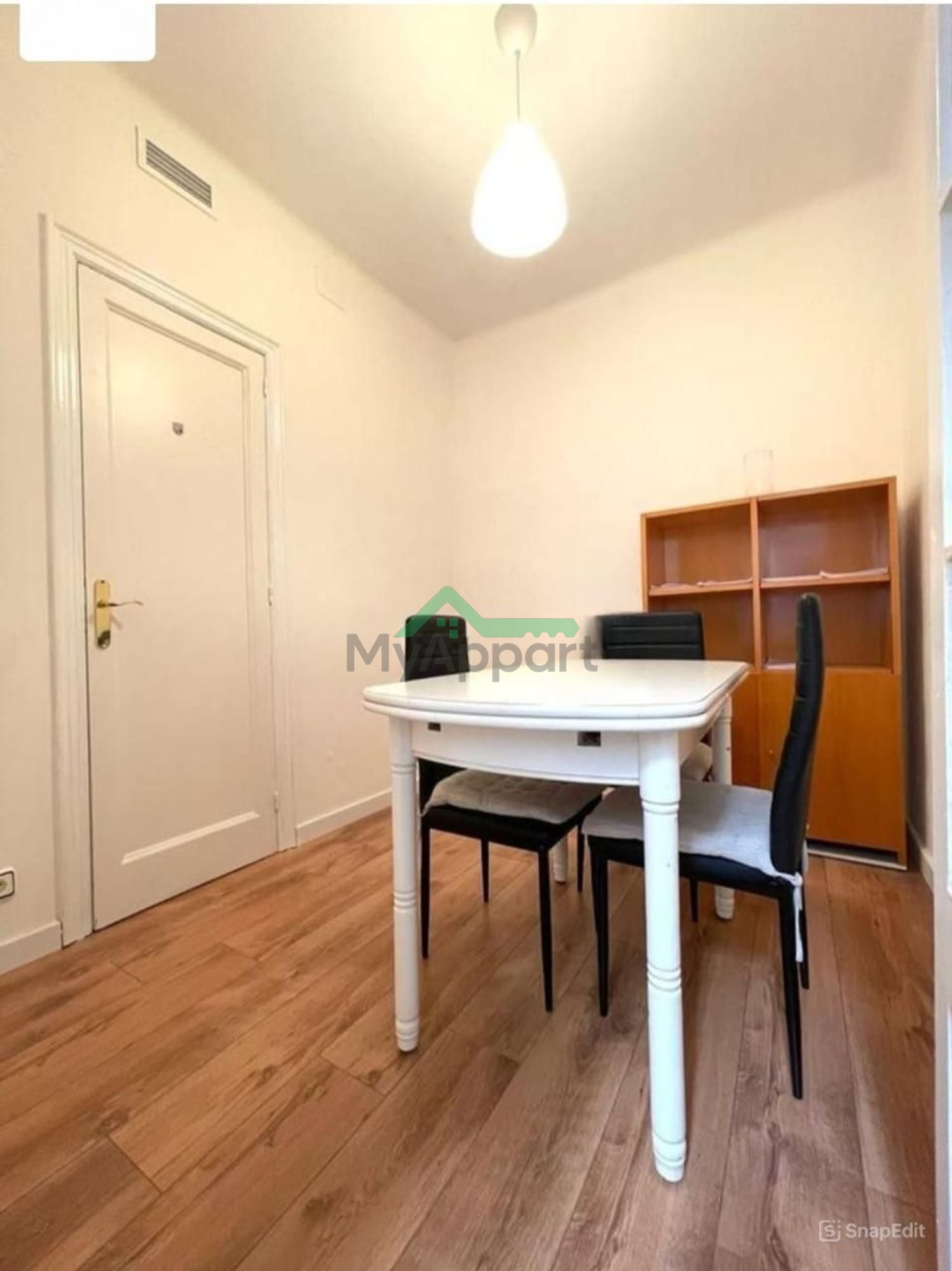 Piso reformado amueblado 3 hab — foto 9