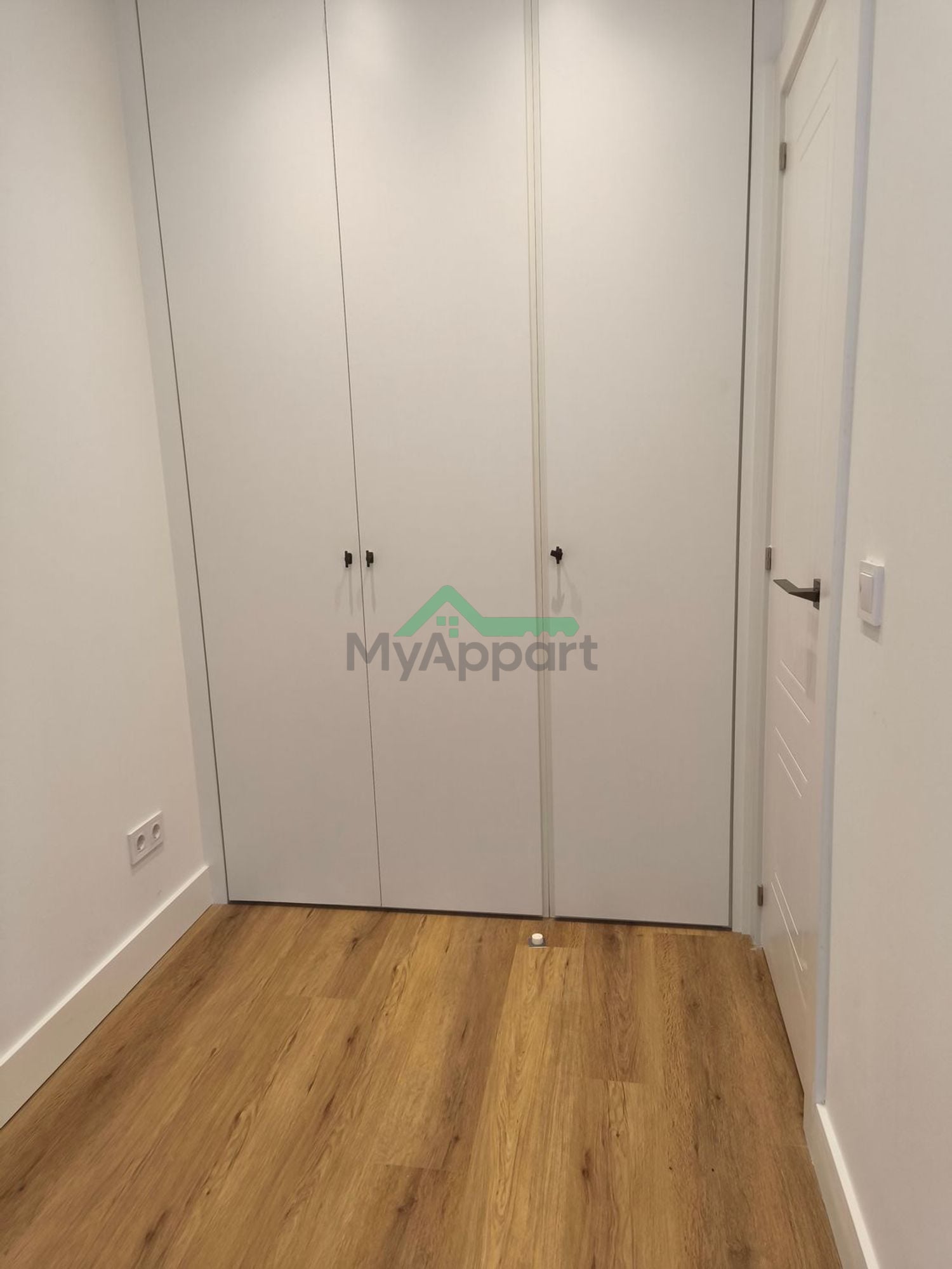 Piso reformado con cocina equipada — foto 8