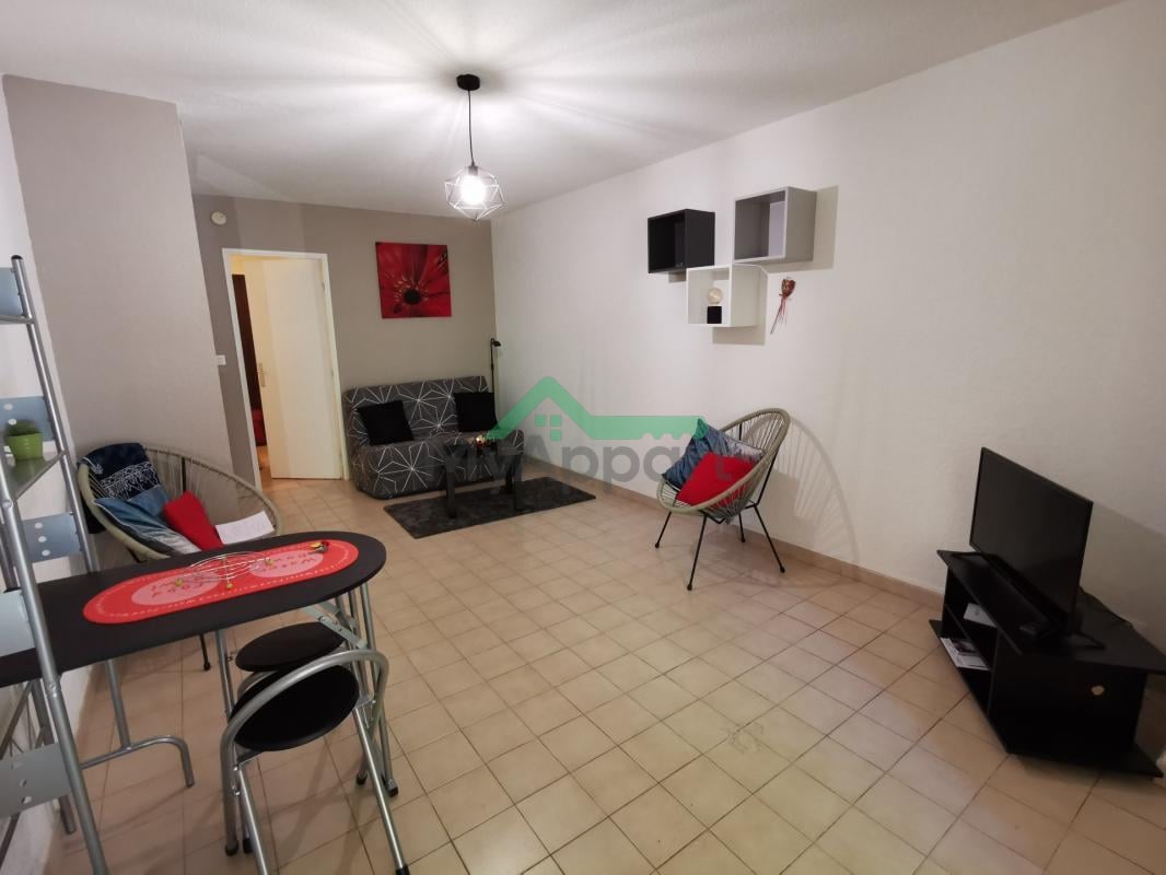 Studio meublé avec jardin et parking à Avignon