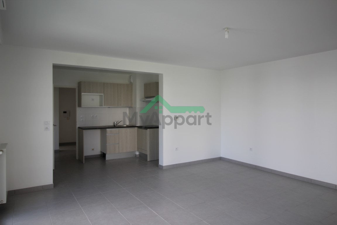 Appartement 3 pièces balcon parking — photo 2