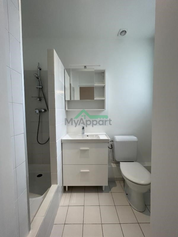 Appartement T2 meublé rénové — photo 10