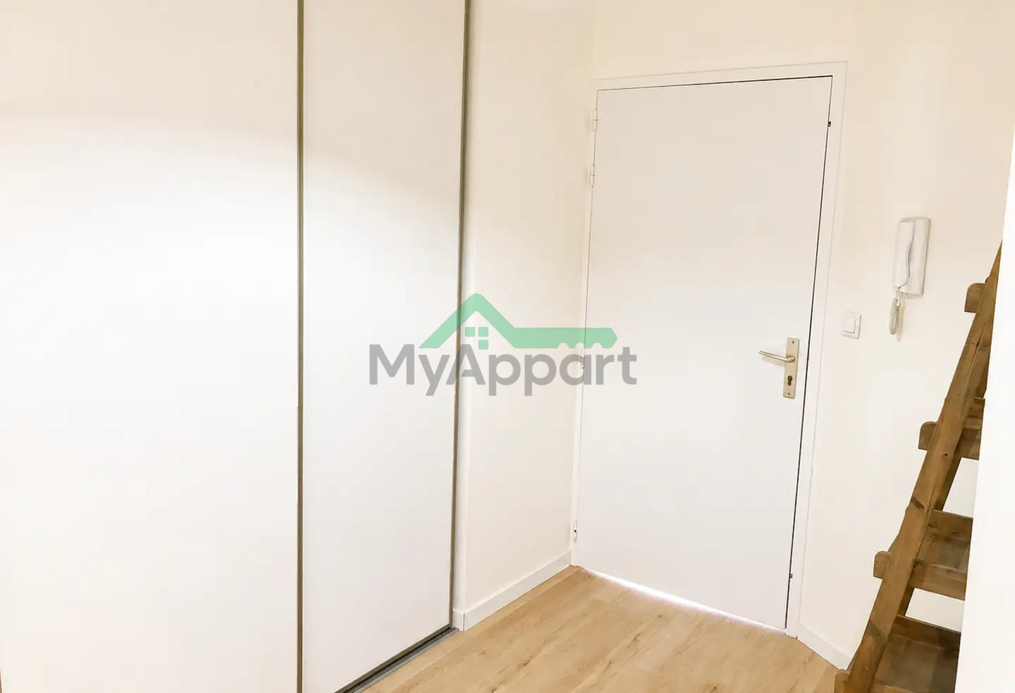 Appartement meublé rénové balcon parking — photo 9