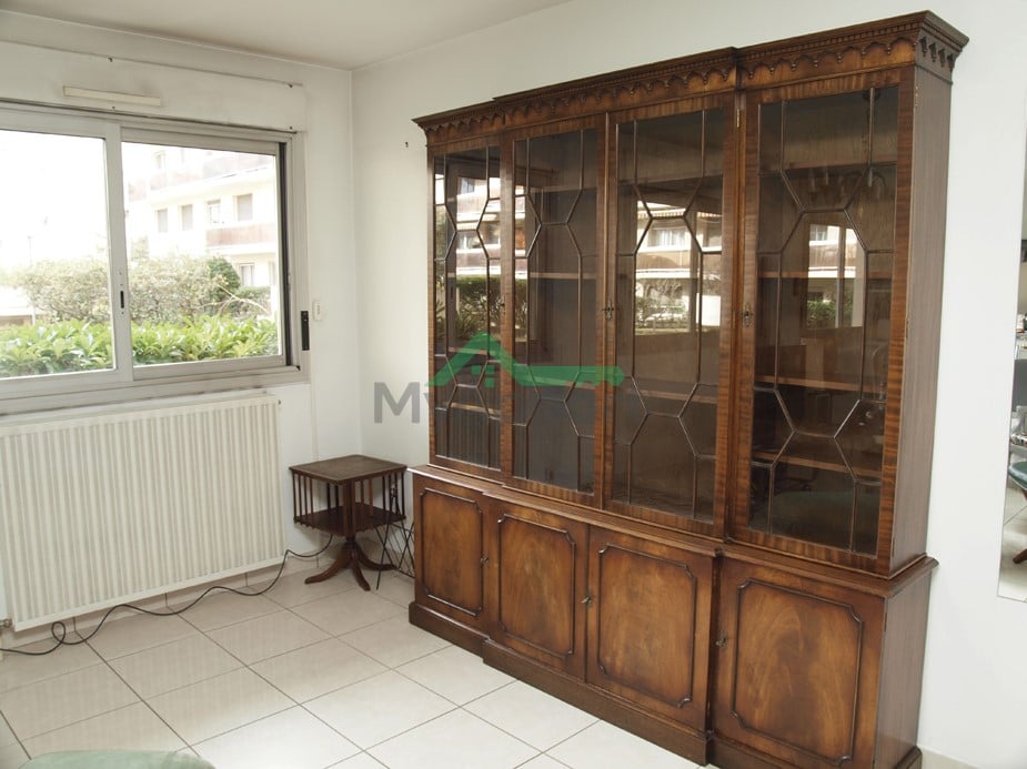 Appartement 3 pièces rénové cuisine équipée balcon — photo 11