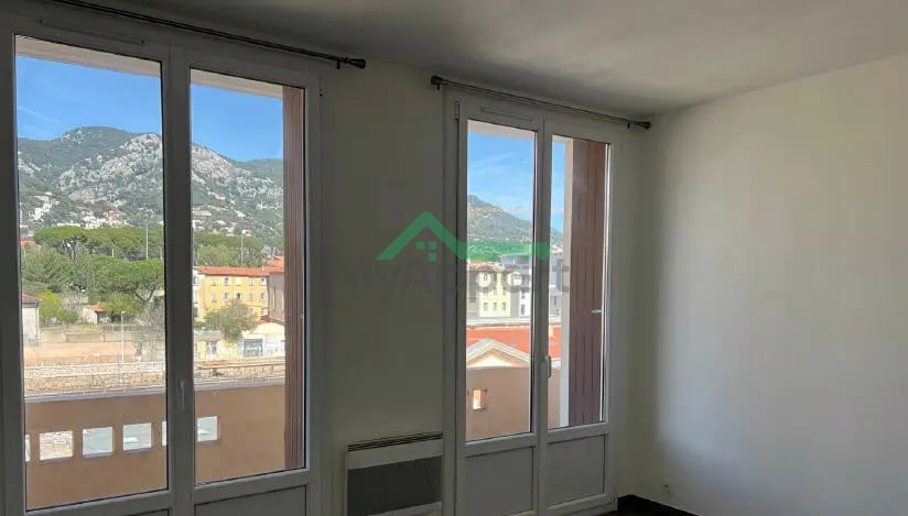 Appartement lumineux avec balcon — photo 1