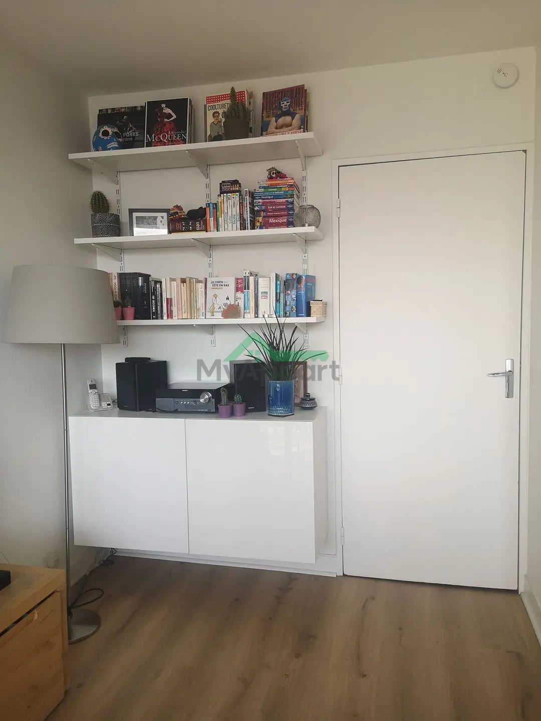 Studio meublé avec balcon et parking — photo 4