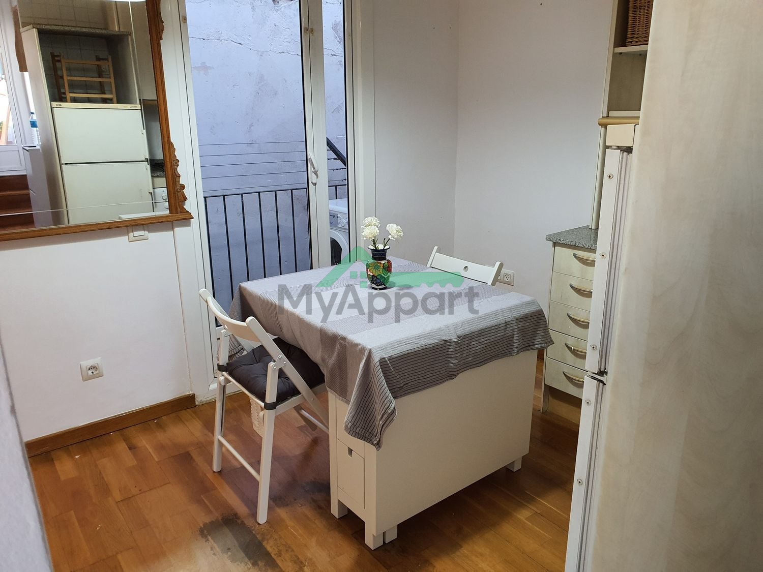 Apartamento amueblado con terraza — foto 7