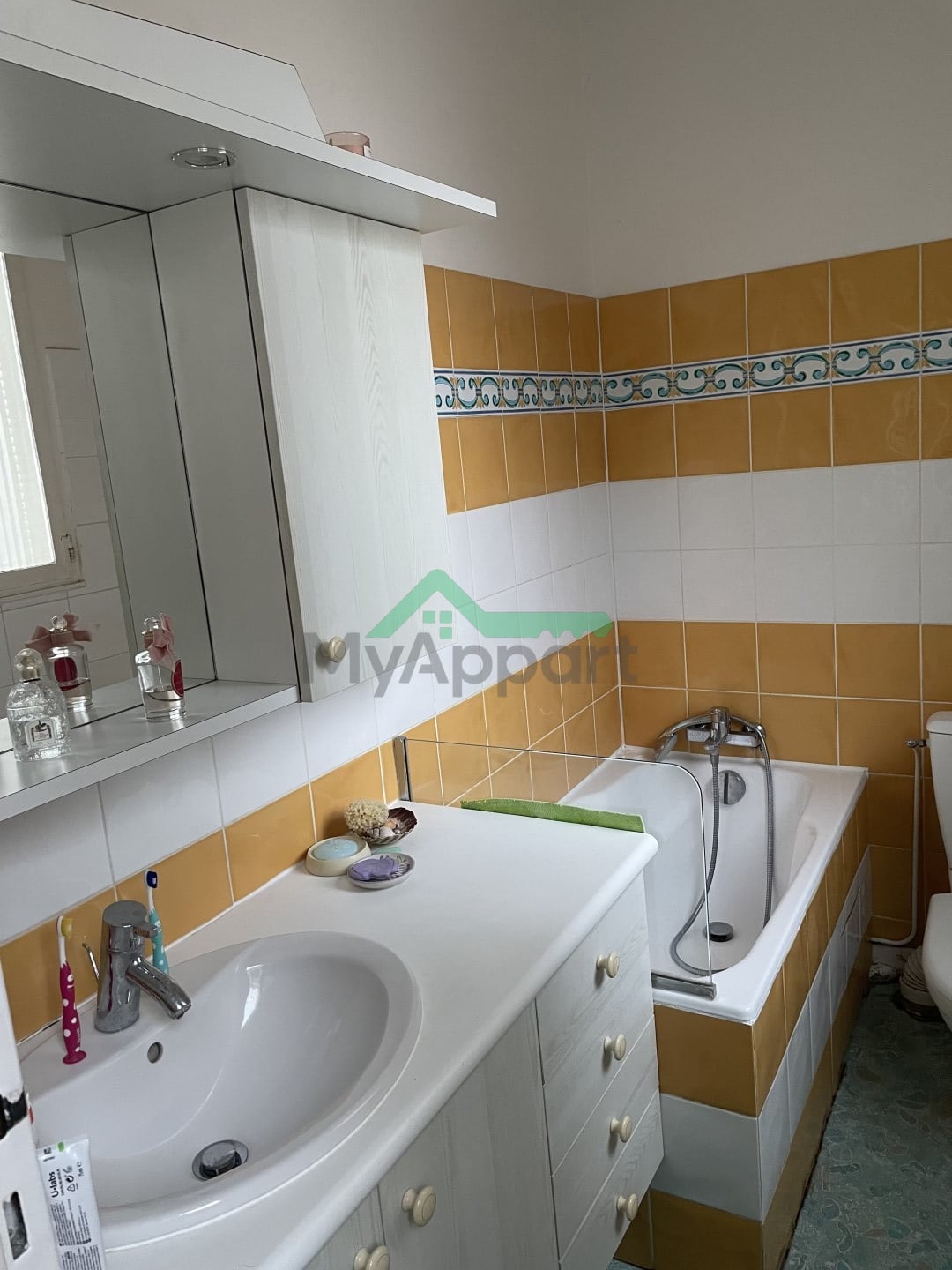 Location Studio 20 m² Paris 16ème - Muette Nord — photo 2