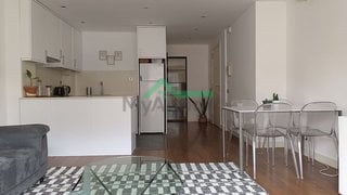 Piso reformado con balcón luminoso — foto 2