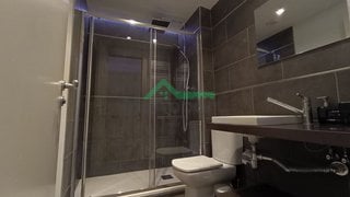 Piso reformado con balcón luminoso — foto 12