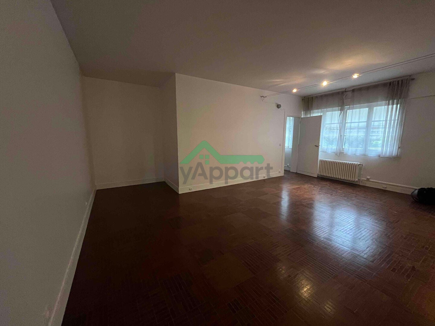 Appartement 2 pièces lumineux avec jardin — photo 4