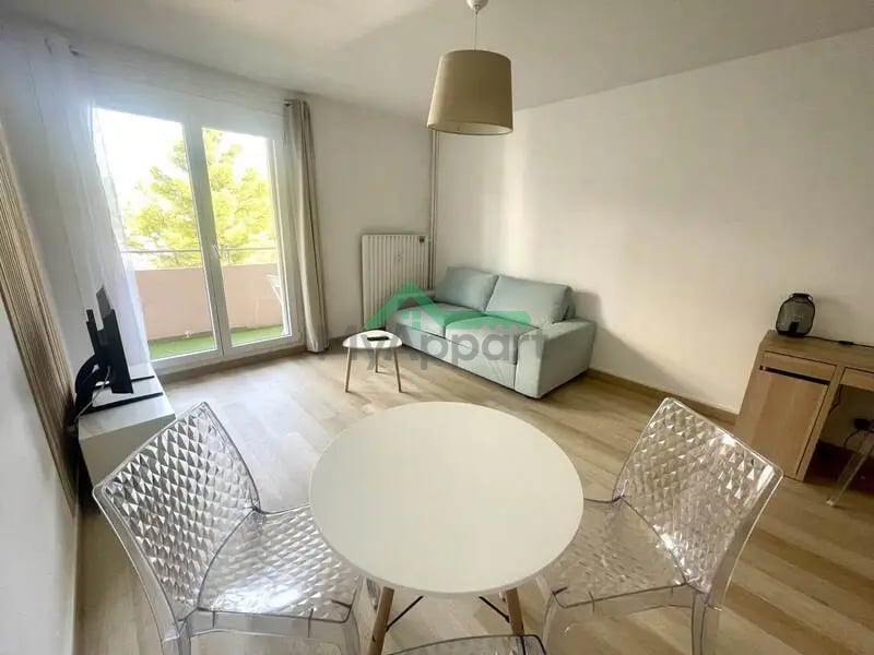Studio meublé rénové avec balcon parking — photo 6