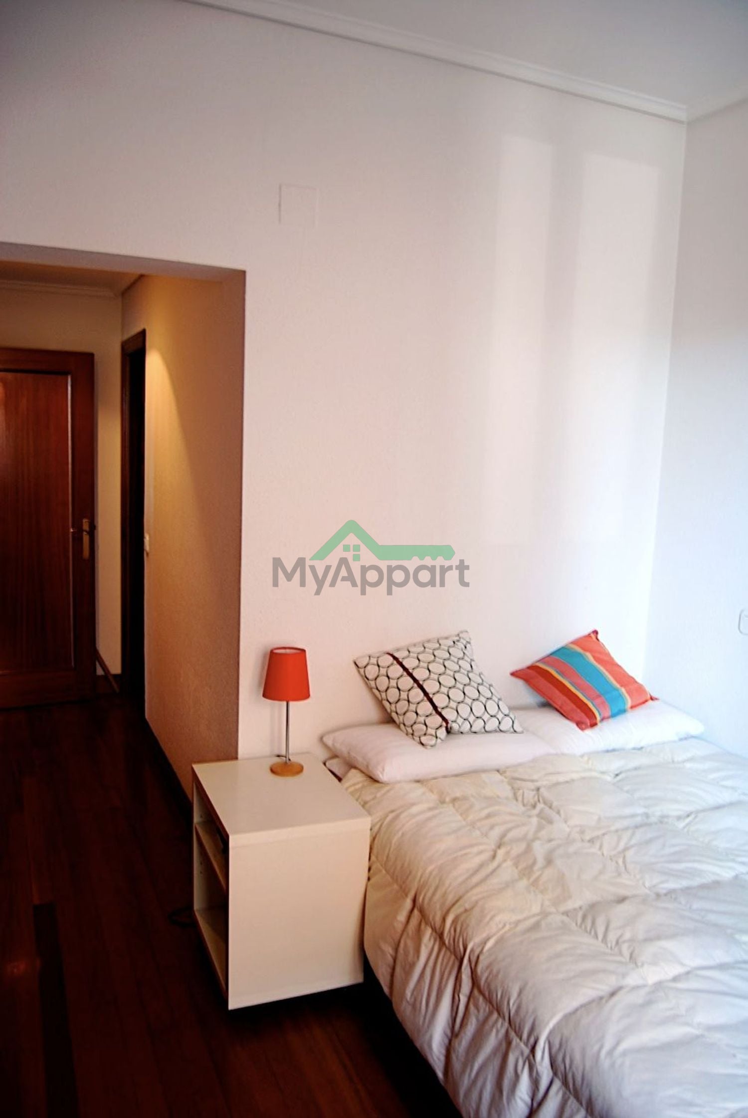 Piso luminoso 2 habitaciones — foto 1