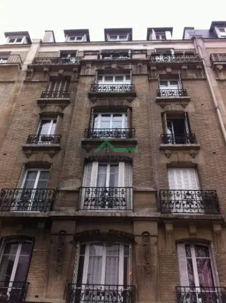 Appartement 3 pièces 49 m², Paris 20e - 1 276 € — photo 1