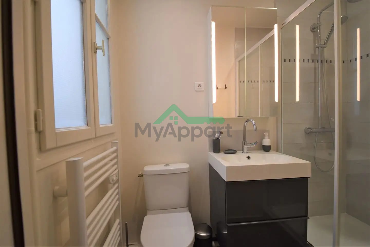 Appartement lumineux cuisine équipée — photo 4