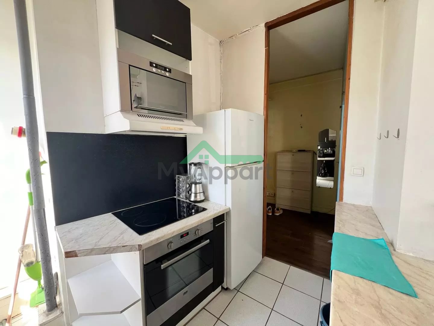 Appartement 3 pièces cuisine équipée — photo 11