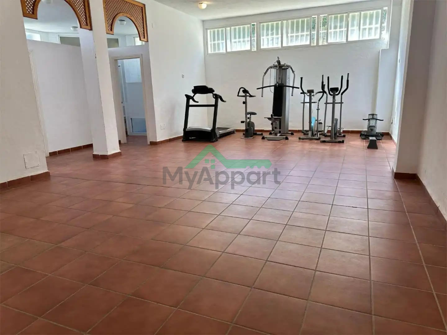 Piso reformado con terraza y vistas despejadas — foto 5