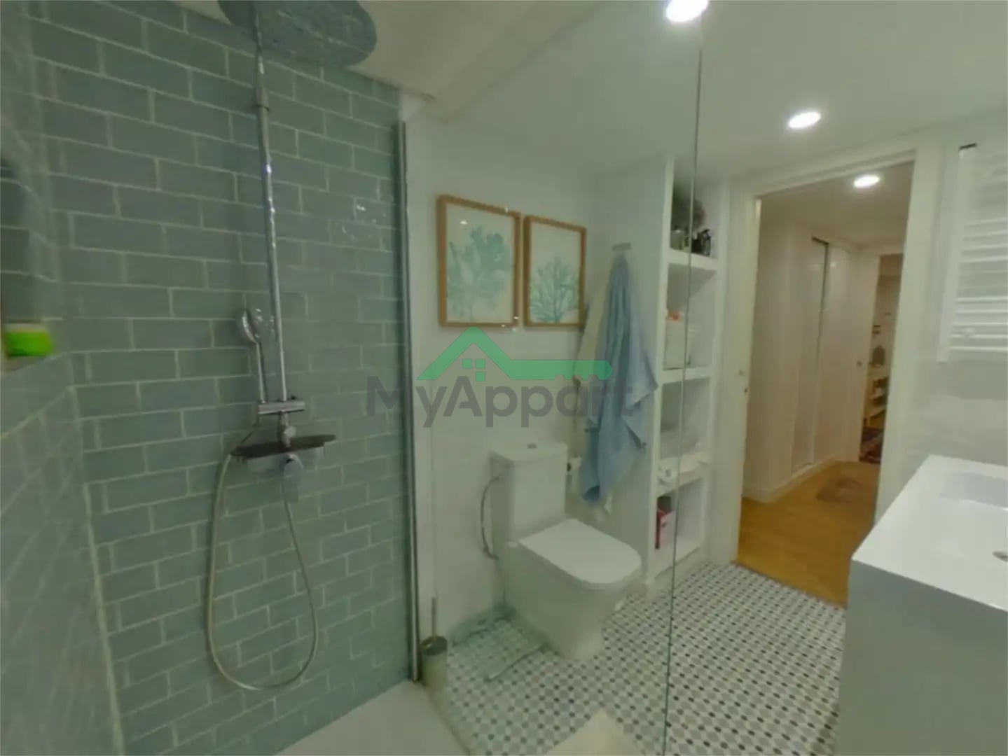 Piso reformado con terraza y vistas despejadas — foto 8
