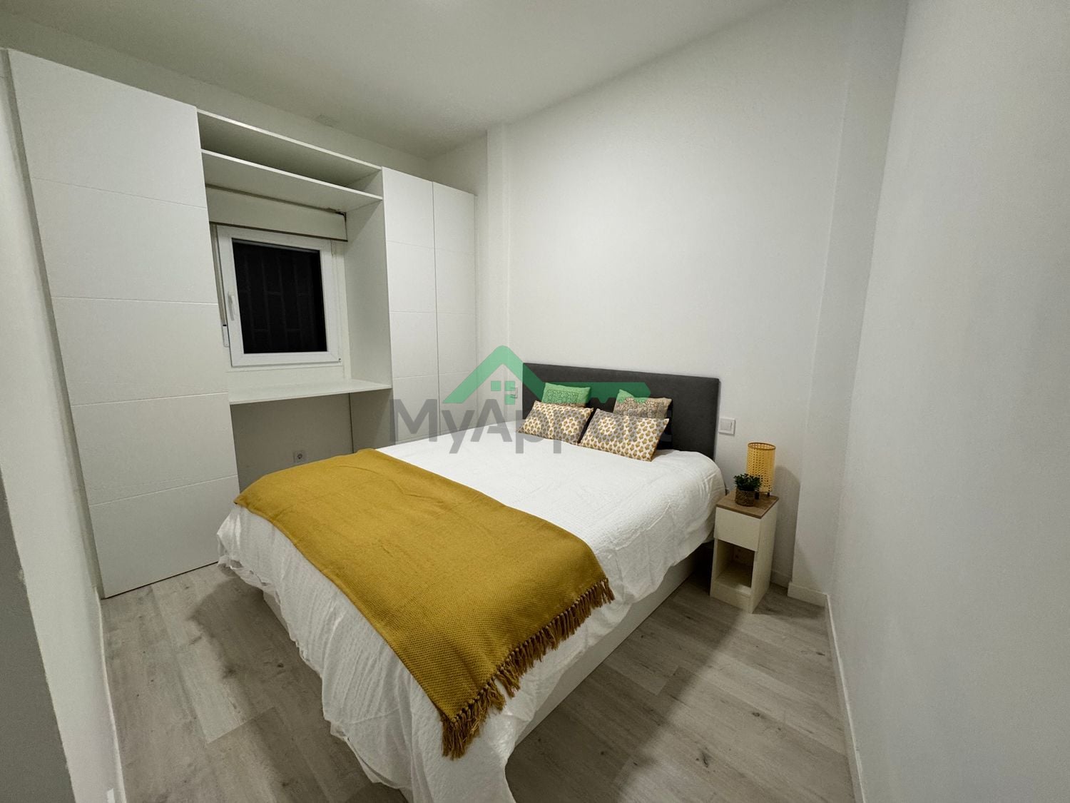 Piso reformado con cocina equipada — foto 11