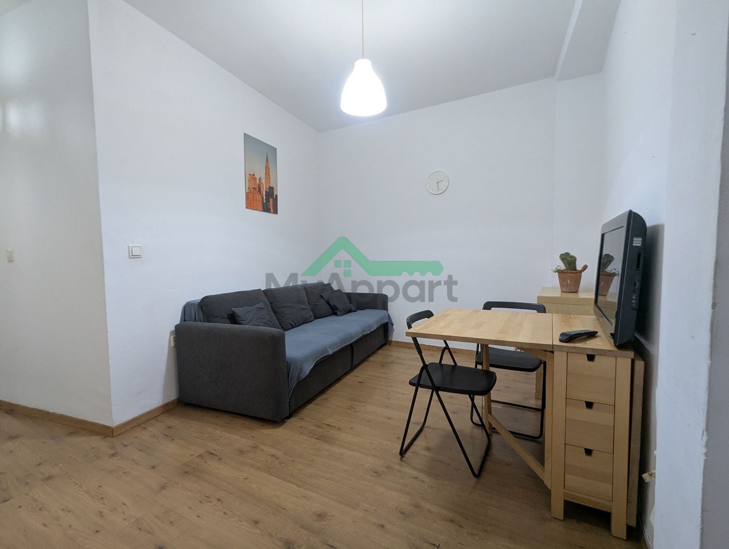 Apartamento reformado con patio privado — foto 7