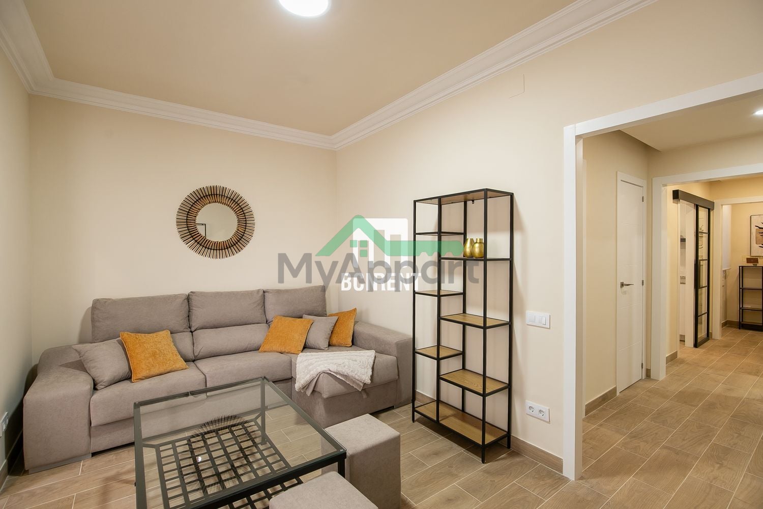 Piso amueblado reformado con balcón — foto 3