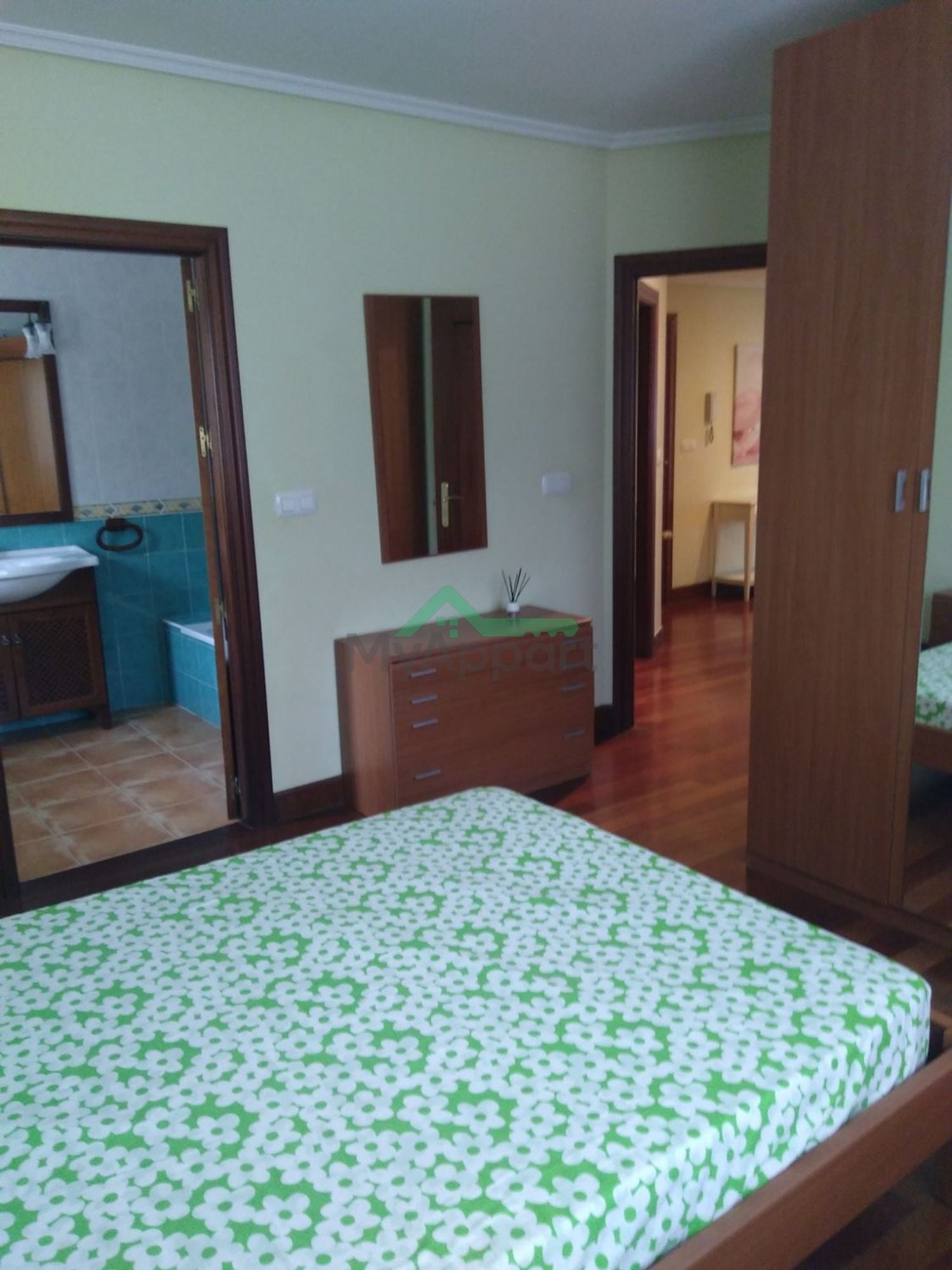 Piso 3 habitaciones en Loiu — foto 4