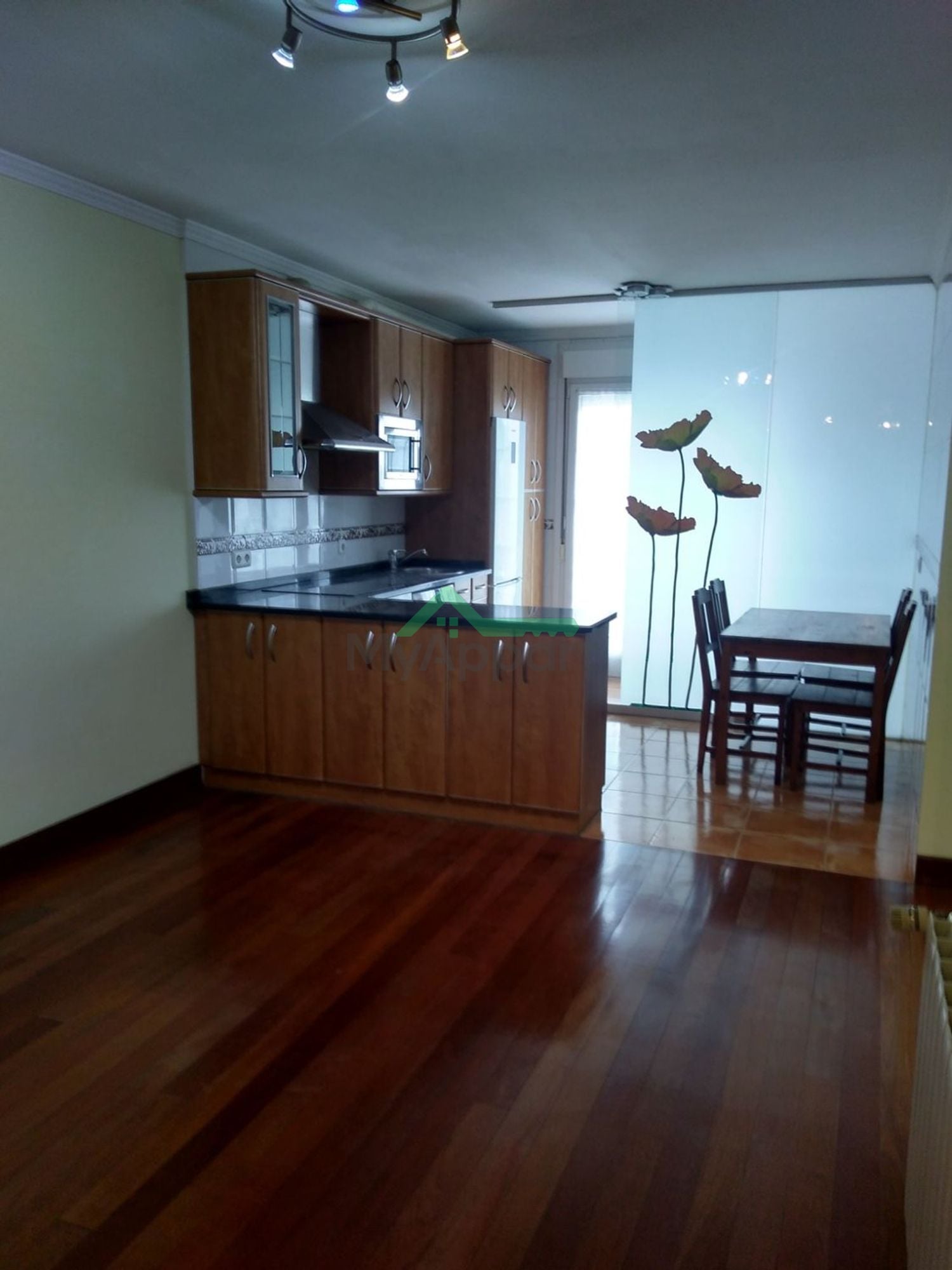 Piso 3 habitaciones en Loiu — foto 1