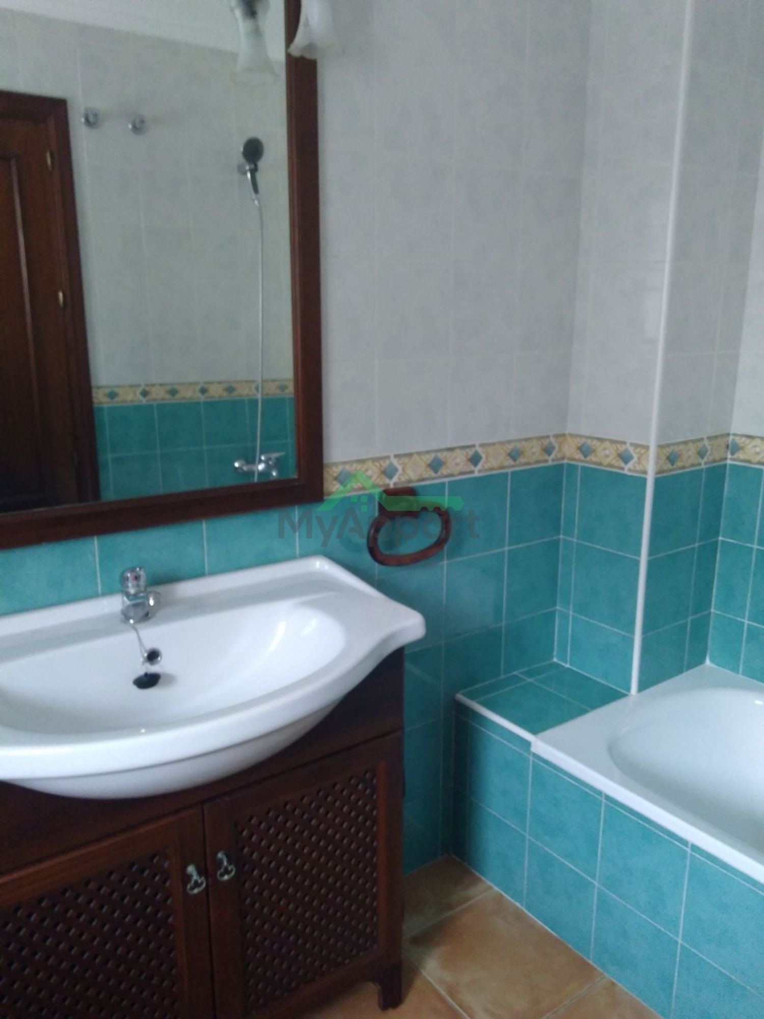 Piso 3 habitaciones en Loiu — foto 3