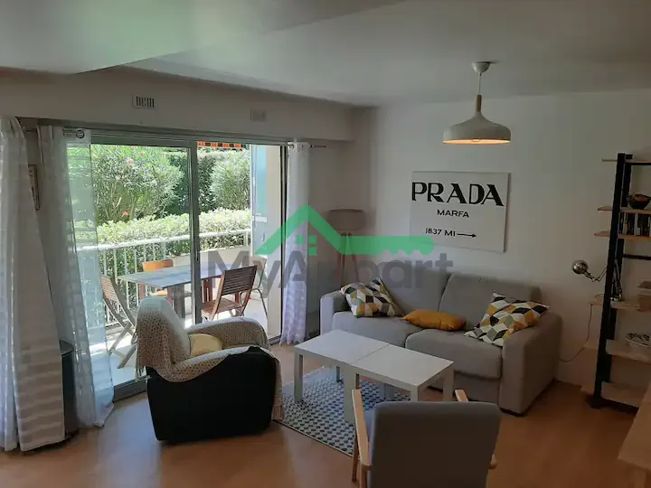 Appartement calme dans résidence avec piscine