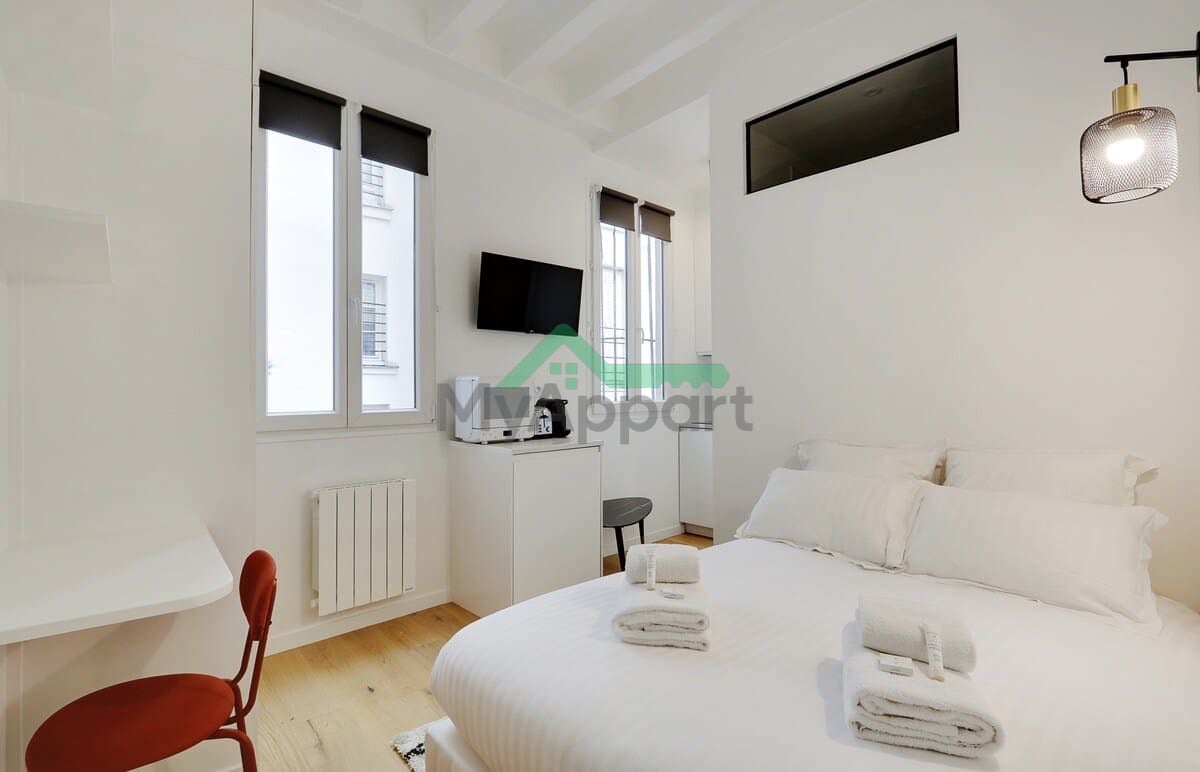Studio Meublé Rue des Rosiers - Coeur du Marais — photo 1