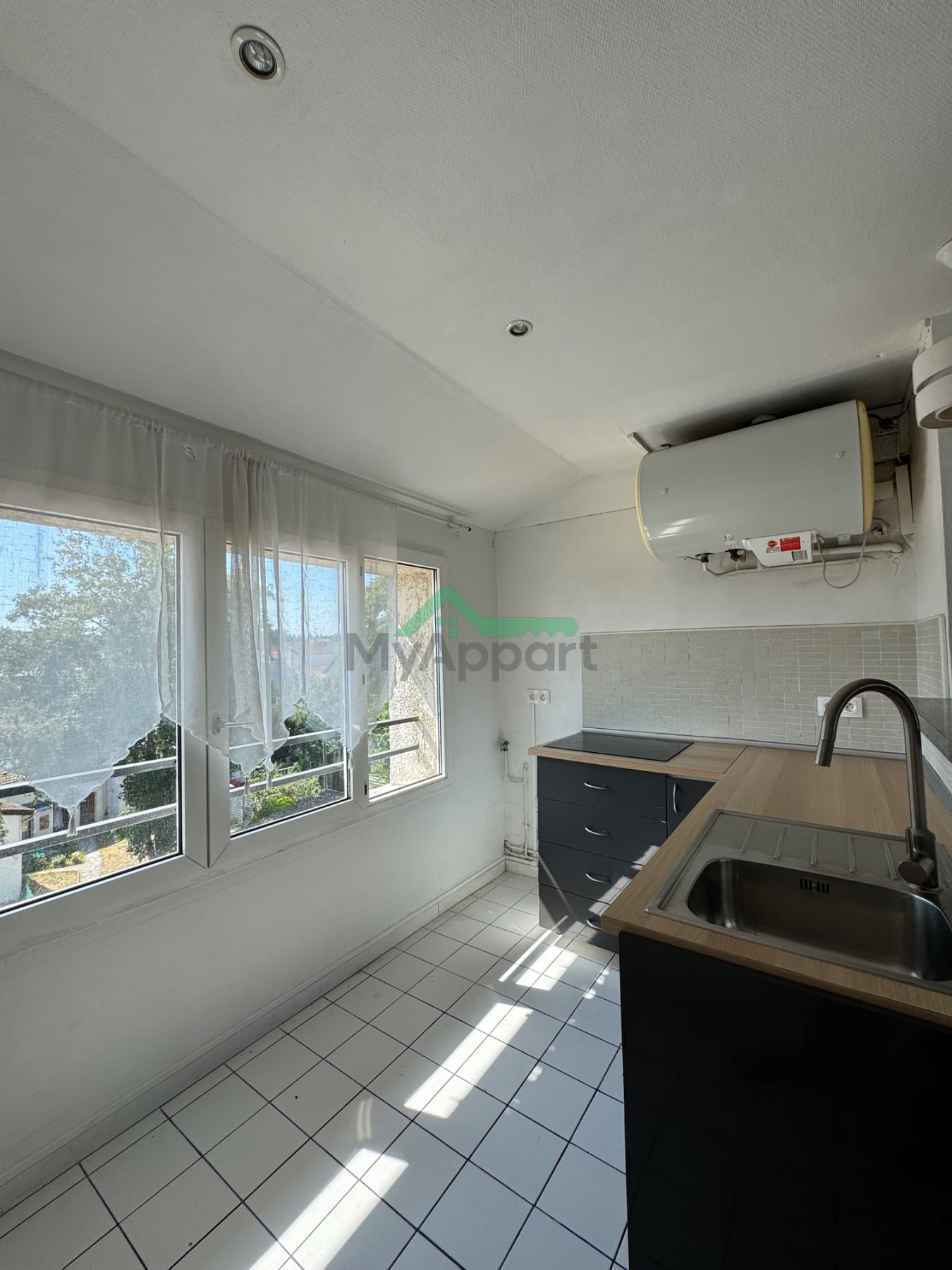 grand studio - Livry-Gargan — photo 4
