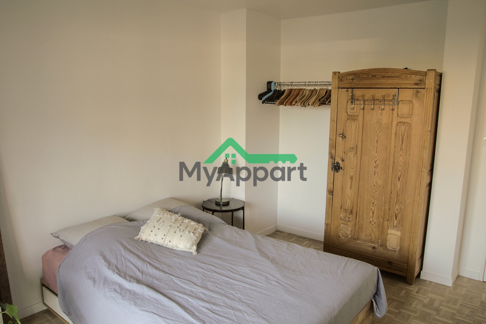 Très beau T3 de 65m2 meublé + garage — photo 5