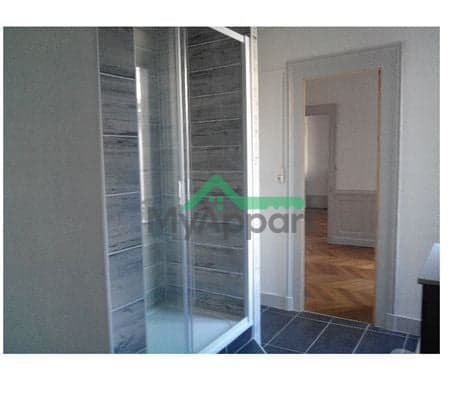 TRES BEAU F2 de 44 m2 meublé — photo 2