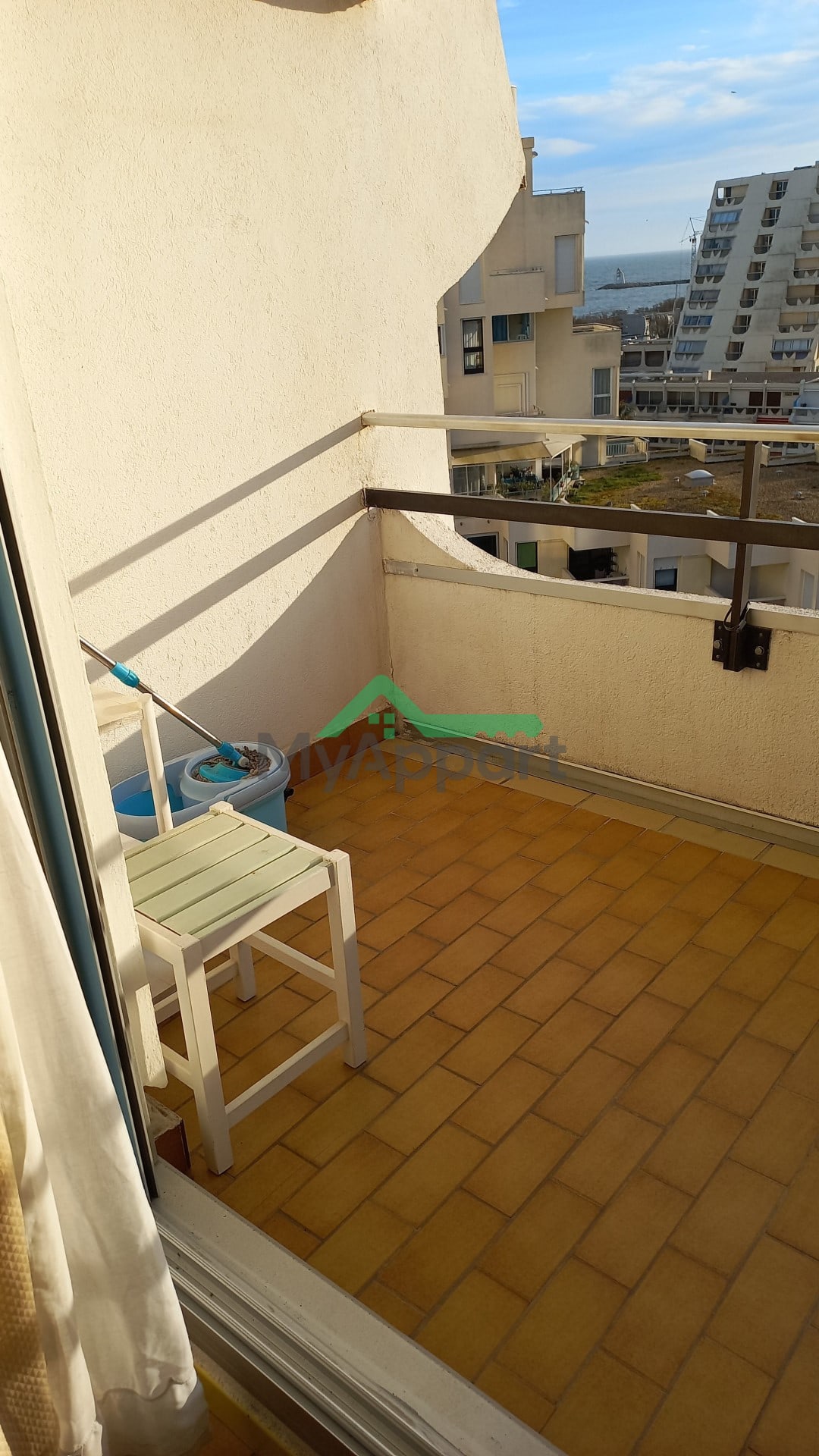Studio 1 pièce 27 m² — photo 3