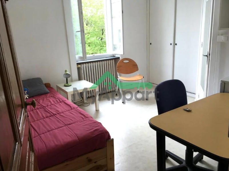 Studio 1 pièce 28 m² — photo 3