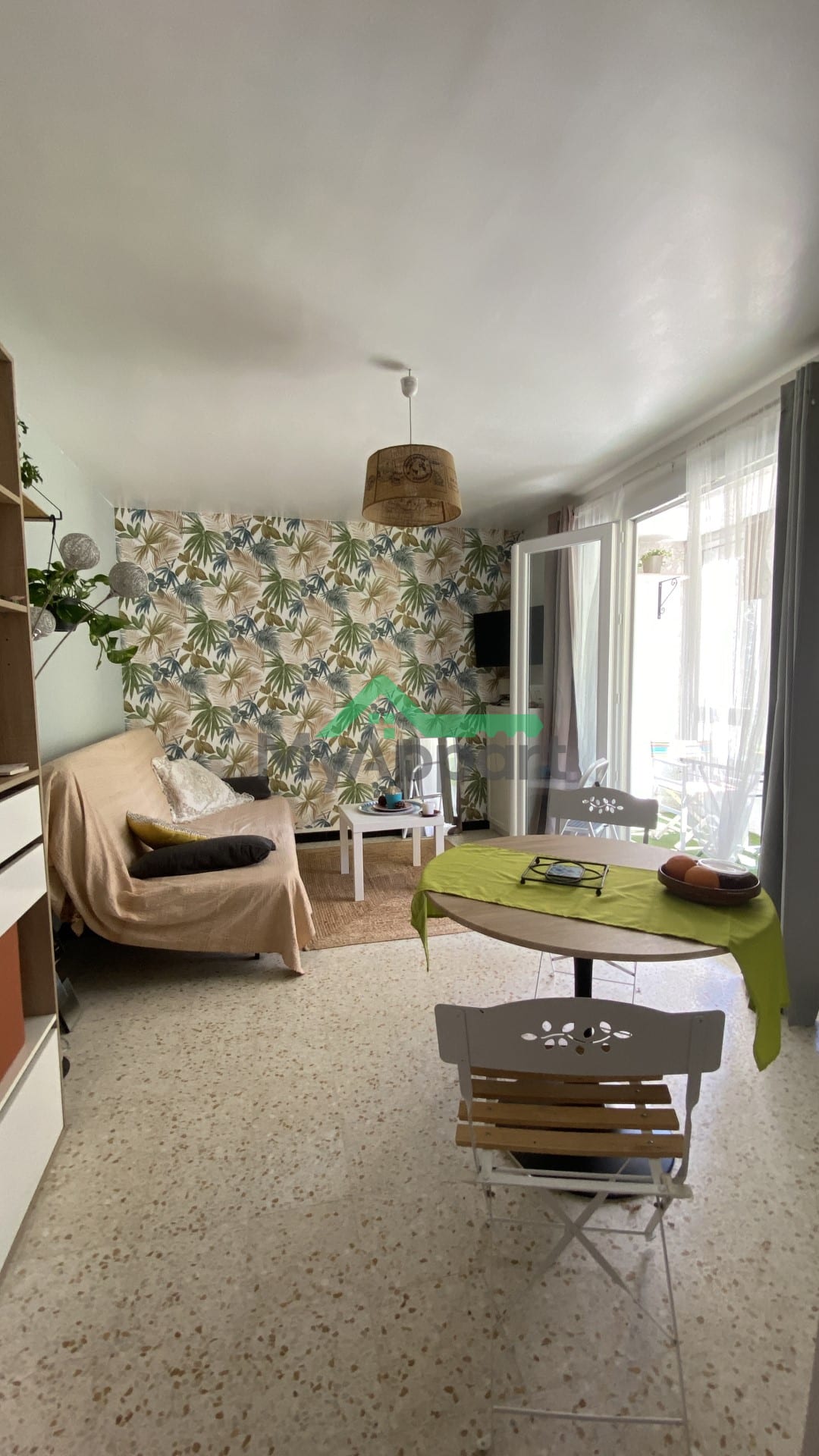 Studio 1 pièce 24 m² — photo 2
