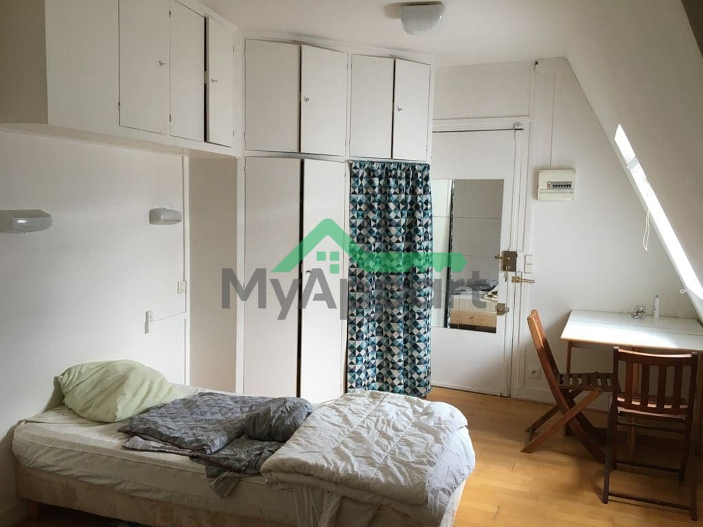 Studio 1 pièce 13 m²